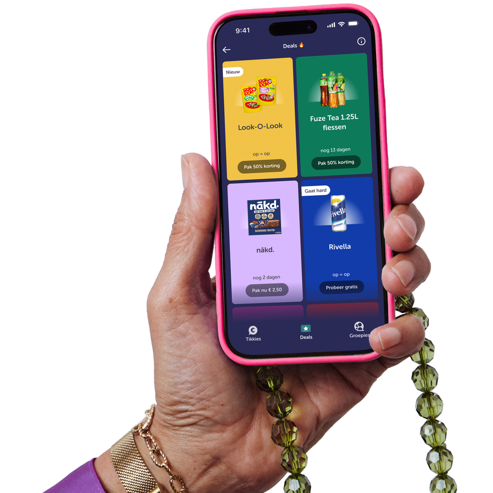 hand met telefoon en cashbacks in het scherm